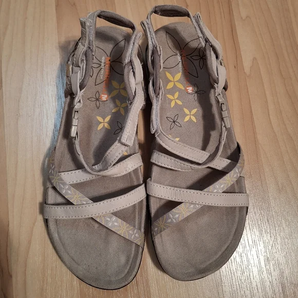 Merrel Strap Sandal - Picture 3 of 6